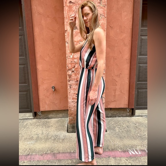 Palazzo pant jumpsuit - Picture 2 of 5